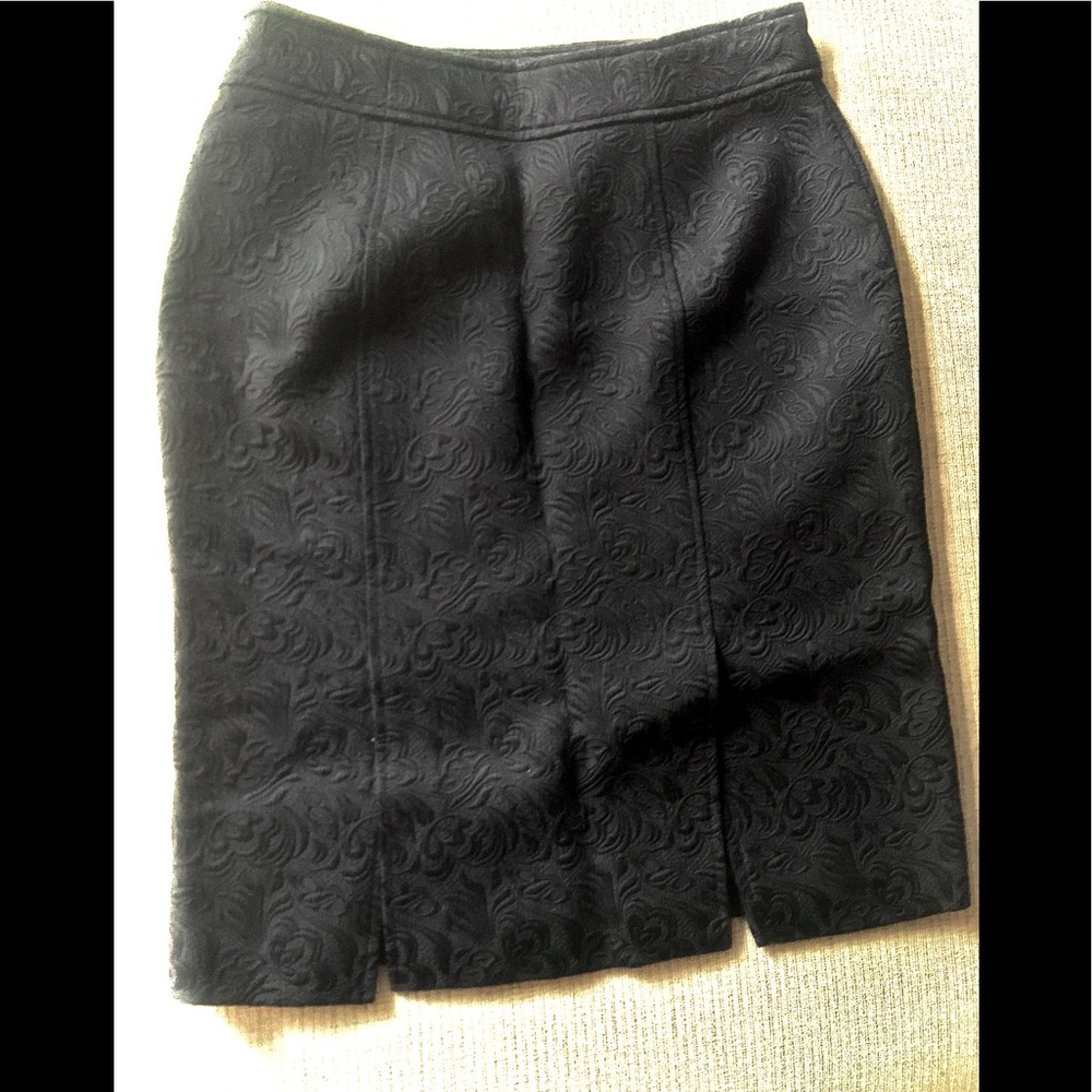 Floral textured jacquard pencil skirt - Picture 3 of 6